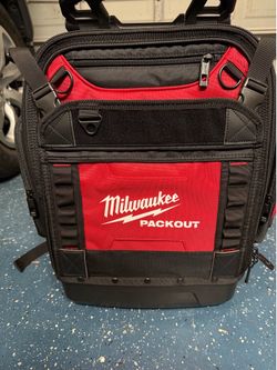 Milwaukee Backpack pack out