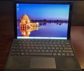 Microsoft Surface Pro 7 1866 Core i7-1065G7 1.30GHz 16GB 512GB