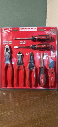 Milwaukee 7-Piece Electrician's Hand Tool Set