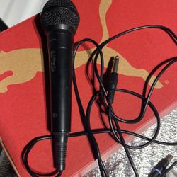 Microphone