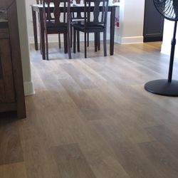 Ashley Dining Room Table And 4 Chairs 