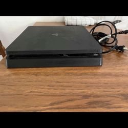 PS4 Slim 1 Tb