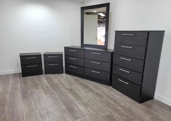Dresser Whit Mirror,  Chest And 2 Nightstands  - Cómoda Con Espejo, Gavetero Y 2 Mesitas de noche