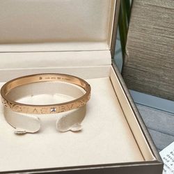 Bvlgari ladies 18 Kt Rose Gold Bangle Bracelet Size Medium