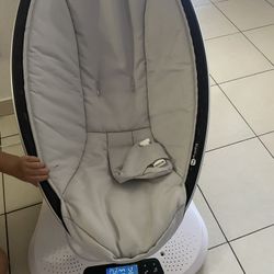 Mamaroo Baby Swing