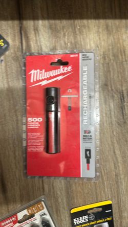 Milwaukee Rechargeable 500 Lumen Flashlight