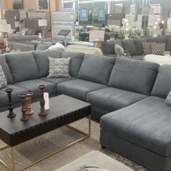 SPECIAL 3 PC Sectional with Chaise $1,399