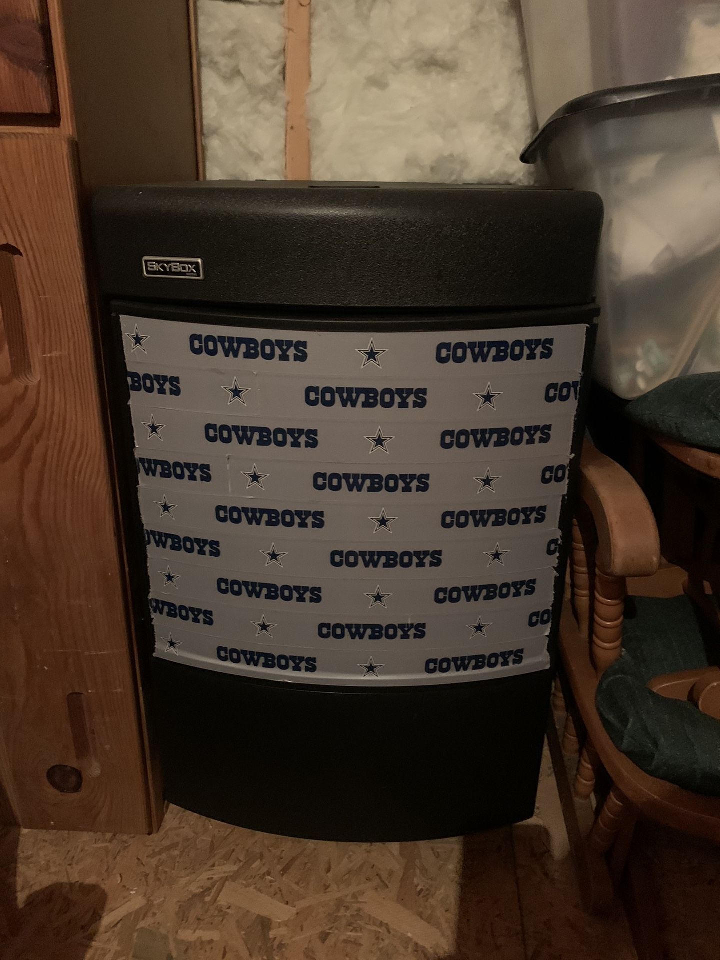 Skybox Refrigerator (Dorm, Garage, Game Room, Etc)