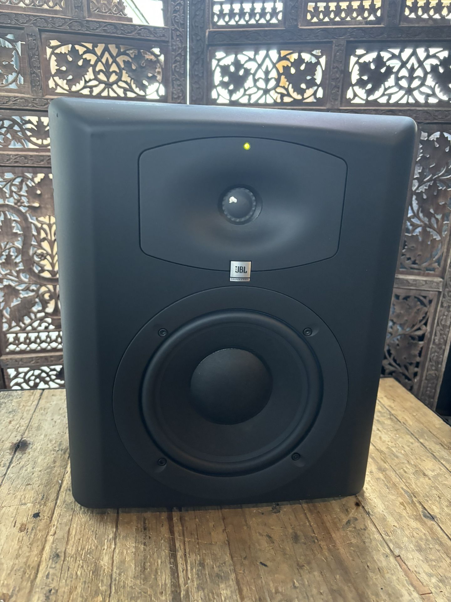 JblLSR6328P Power Studio Speakers Pair
