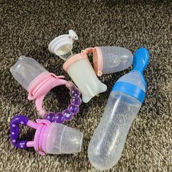 Baby Fruit And Food Feeders Set