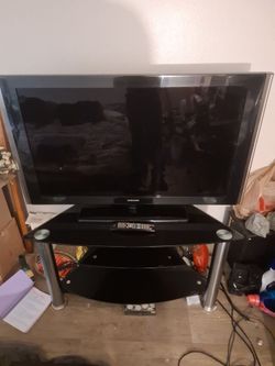 Samsung T.V. 70in and T.V. stand