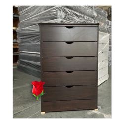 Dresser No Knobs 