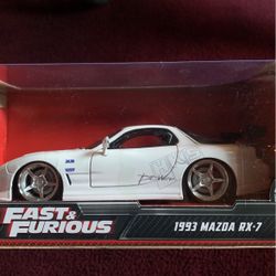 Brand New In Box 1993 Mazda RX-7 Diecast 1/24