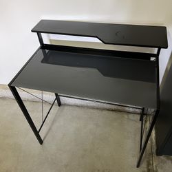 Work Desk