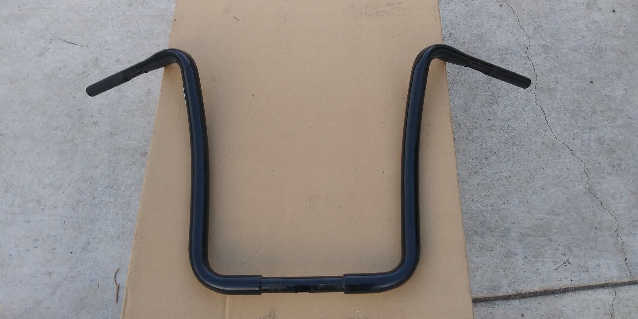 CARLINI GANGSTER APE HANGERS 18" BLACK POWDERCOATED CARLINI GANGSTER APES 18 INCH BLACK CHUBBYS 1 1/4 - 1" $170