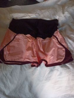 Maternity shorts