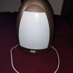 EyeVac EVH-W White Bagless Vacuum Cleaner