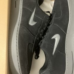 Men’s Nike Air Force Ones 
