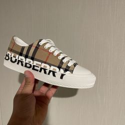 Burberry Shoe