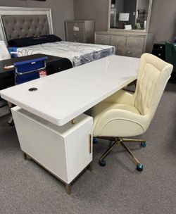 Brand new Desk + Chair!! Finance Available!! Same Day Delivery 🚚 