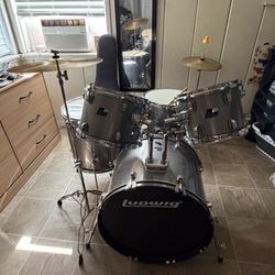 Ludwig Drum Set 