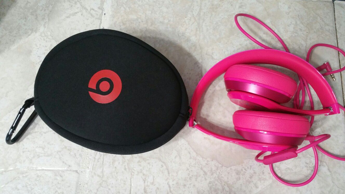 Beats solo wired on -ear headphones -pink in excellent condition