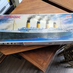 Titanic Model Thumbnail