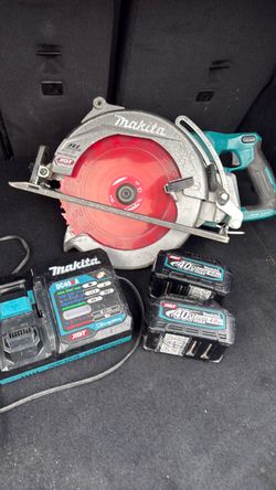 Makita 40v 10 1/4 circular saw combo