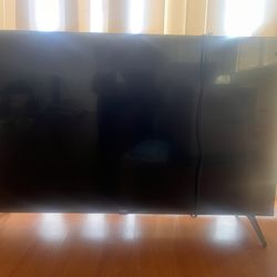 New 40 Inch Roku Smart TV