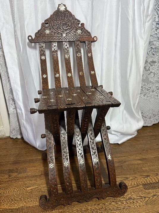 Hand MADE CHAIR BEAUTIFUL VERY OLD