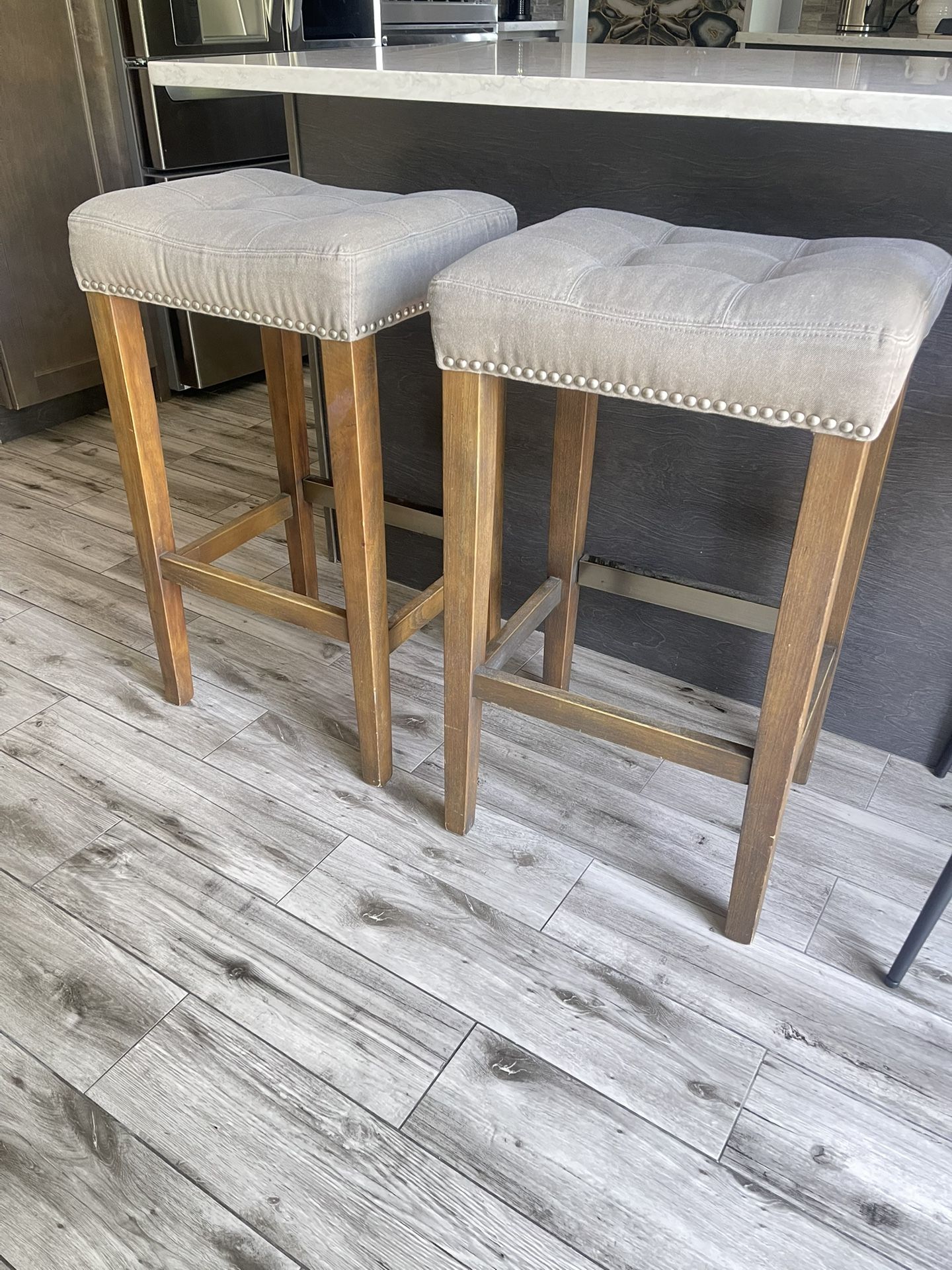 Set of 2 Upholstered Bar Stools