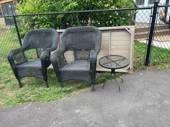 Lot of patio Furniture
