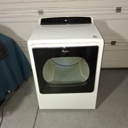 Whirlpool Gas Dryer 8.0 Cu Ft Capacity Excellent Working Condition 