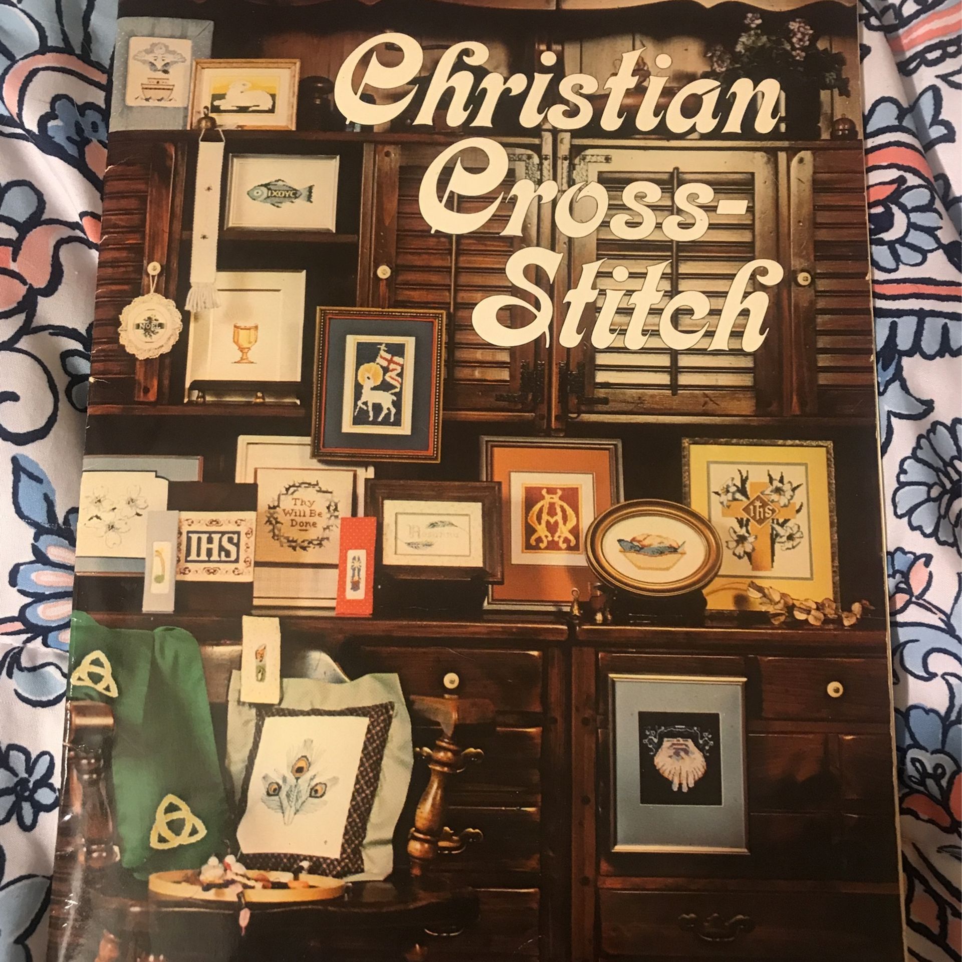 Libro De Punto De Cruz