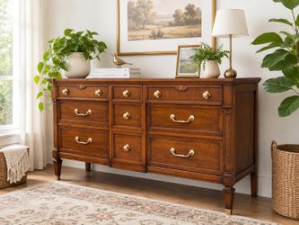 Thomasville Walnut Italian Provincial Dresser