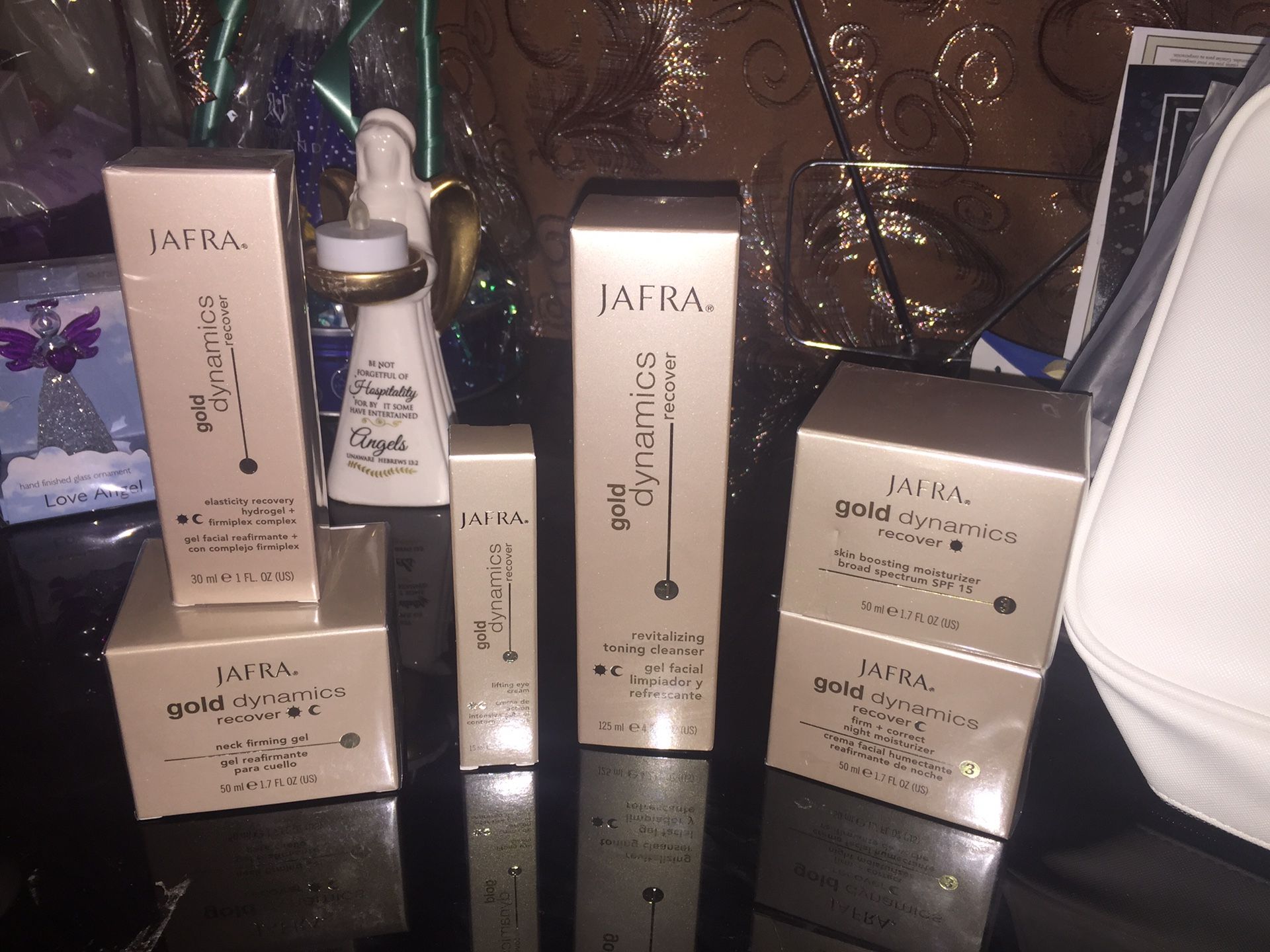 Ritual ORO. Dynamics. Limpiadora crema de día con protector sola15 crema de noche crema de ojos Gel facial reafirmante Gel reafirmante para el c