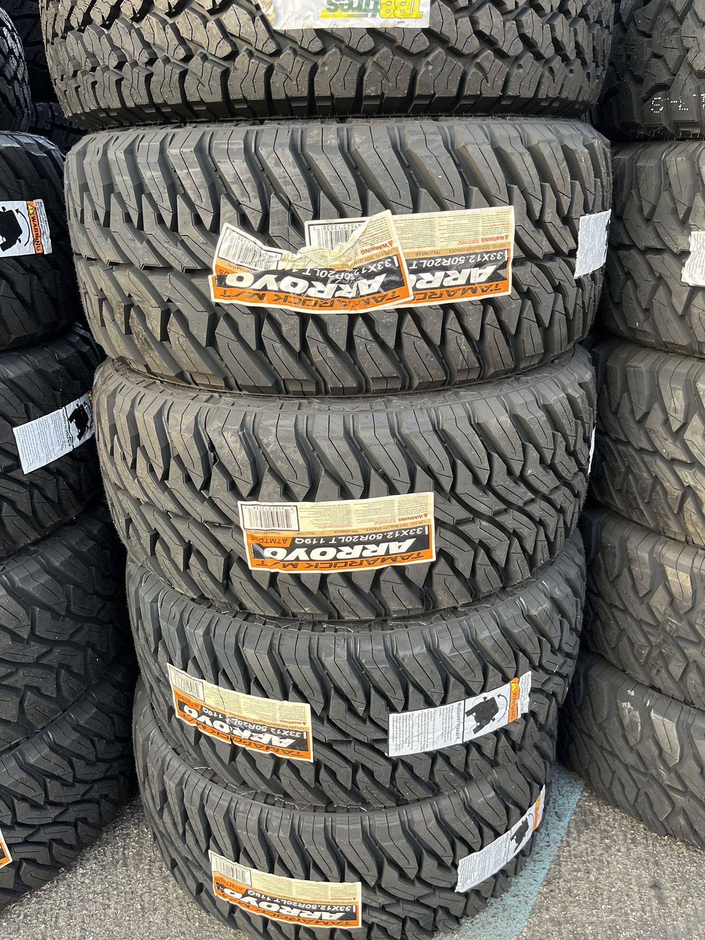 Vendo 33/12.50/R20 Arroyo MT Nuevas 