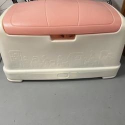 TOYBOX LITLE TYKES 2