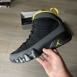 Dark Uni Gold (Sz 10)