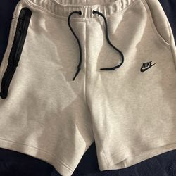 Nike Shorts Size Large.