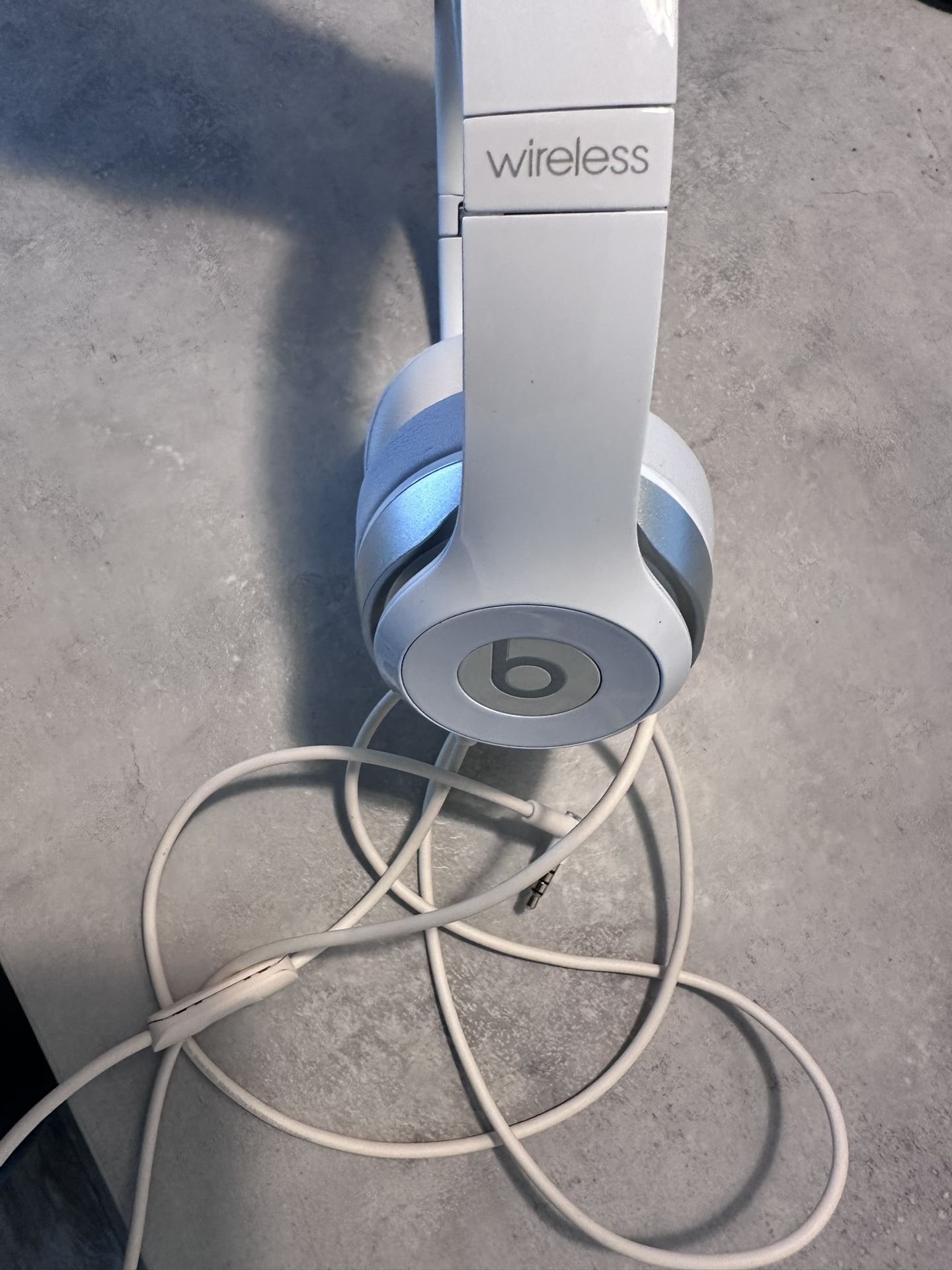 Beats Solo (White) Wireless Headphones