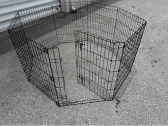 Black Metal 8 Panel Farm Animal/Dog Outdoor Play Pen Containment Fence with Door!   Each panel 24in Wide 29in Tall