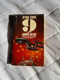 GOOD CONDITION - Star Trek: 9 Vintage Collectible
