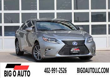 2018 Lexus ES 300h