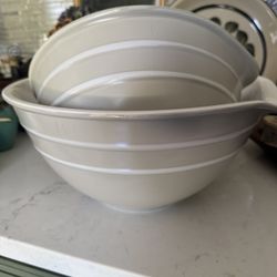 Set of 2 Large Taupe Cream Spouted Nesting Mixing Bowls  Versatile set of 2 mixing bowls. Cream color with white stripes. Has pour spout and handle li