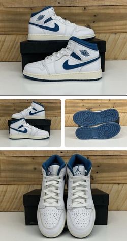 Nike Jordan Boys Shoes Size 4 