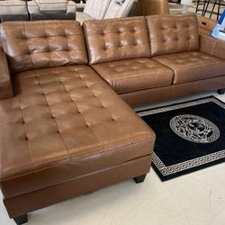 Baskove Auburn Sectional Sofa Chaise🌟🌟Finance And Delivery Available 