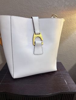 Dooney & Bourke Florentine leather bucket bag