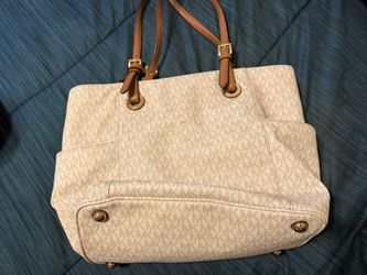 MK purse