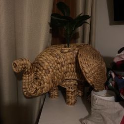 Elephant plant holder